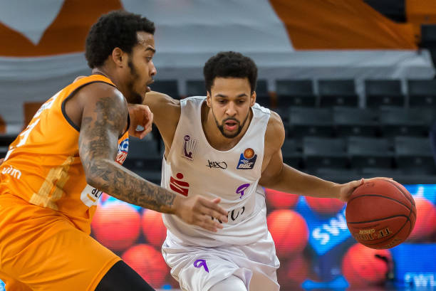 使得她的技 使得她的技