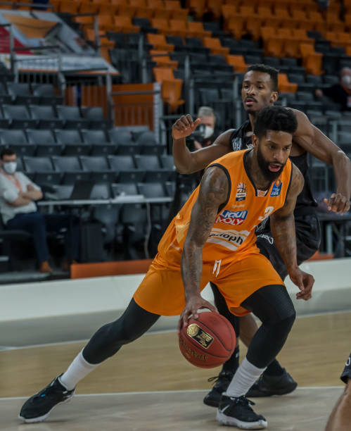 超凡的技战 超凡的技战