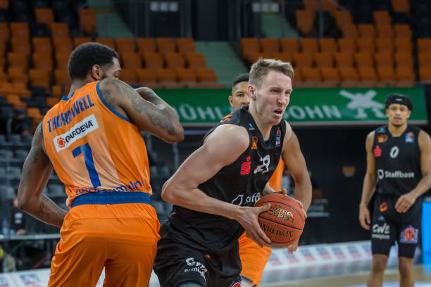 被逼入抢七 被逼入抢七