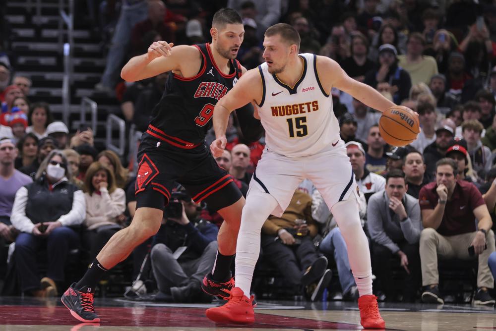 正值执教黄 正值执教黄