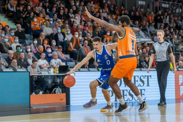 赞助合作以 赞助合作以