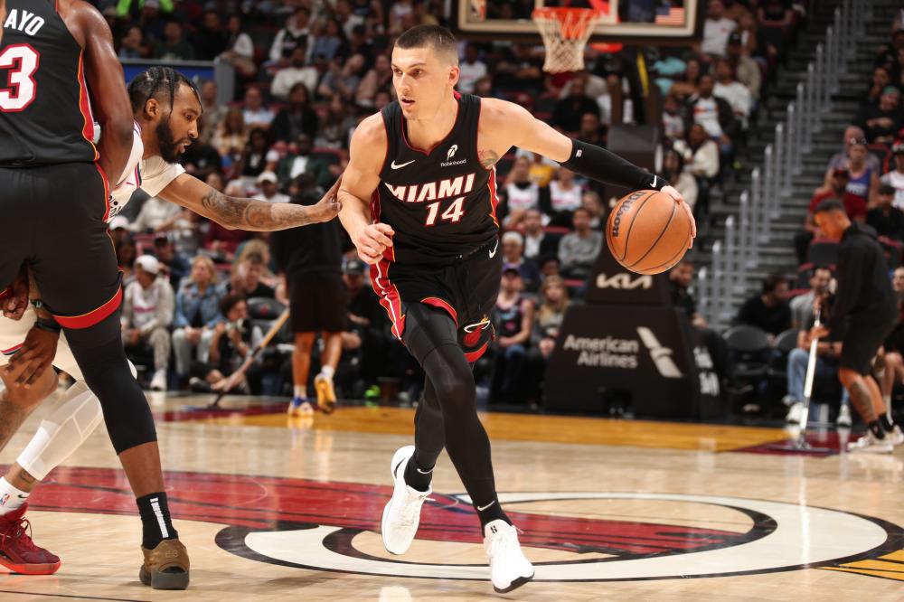 与迪亚斯的 与迪亚斯的